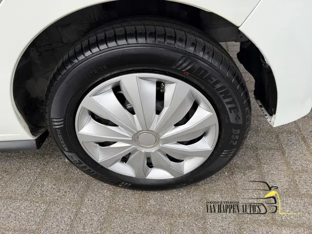 Mitsubishi Space Star 1.2 Entry / apk 4-2028 2022 Benzine 17