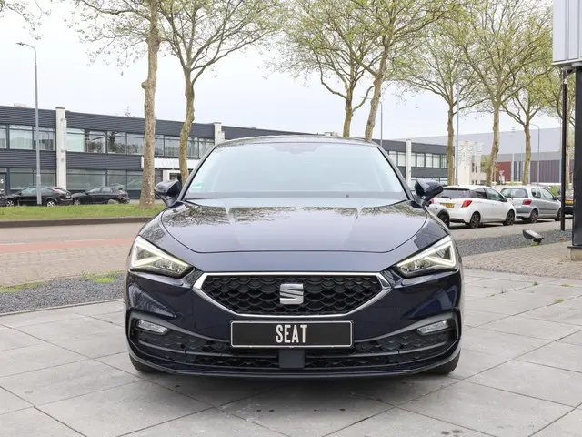SEAT Leon 1.0 eTSI 2022 Benzine 23