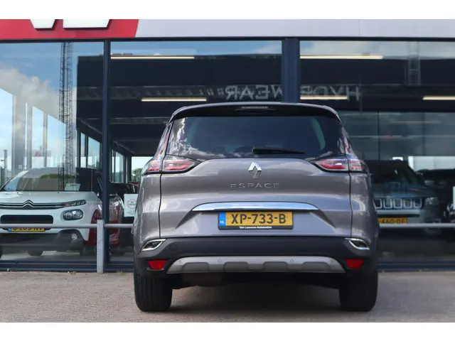 Renault Espace 1.8 TCe Limousin 7p. 2018 Benzine 15