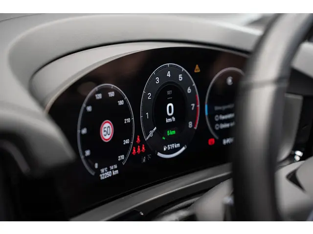 Porsche Cayenne Coupé 3.0 E-Hybrid 2025 Hybride Benzine 27