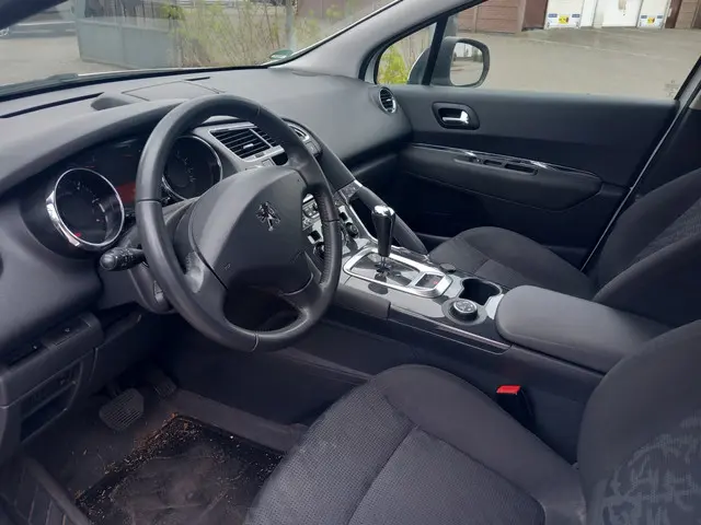 Peugeot 3008 1.6 HDiF Active 2013 Diesel 9