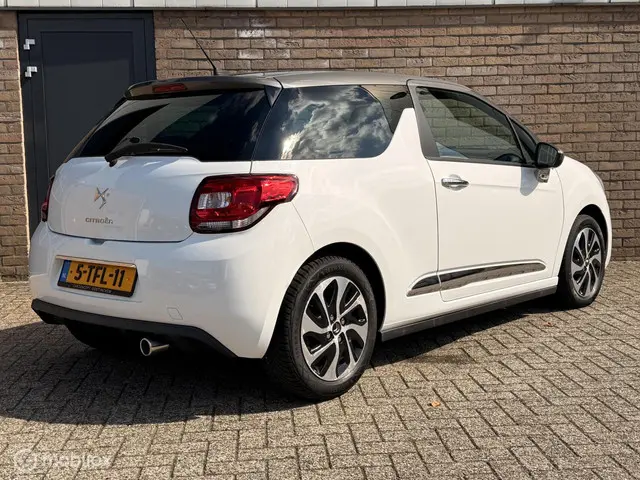 Citroën DS3 1.6 e-HDi So Chic 2014 Diesel 17