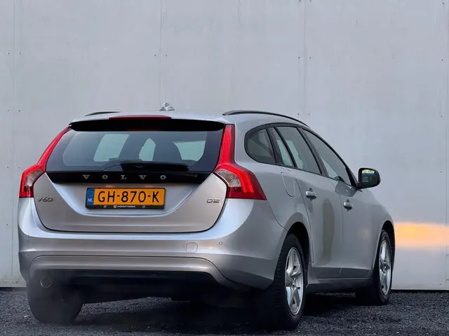 Volvo V60 1.6 D2 Kinetic | 2014 | Lage km stand | 2014 Diesel 5