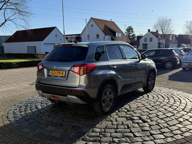 Suzuki Vitara 1.6 Exclusive 2015 Benzine 4
