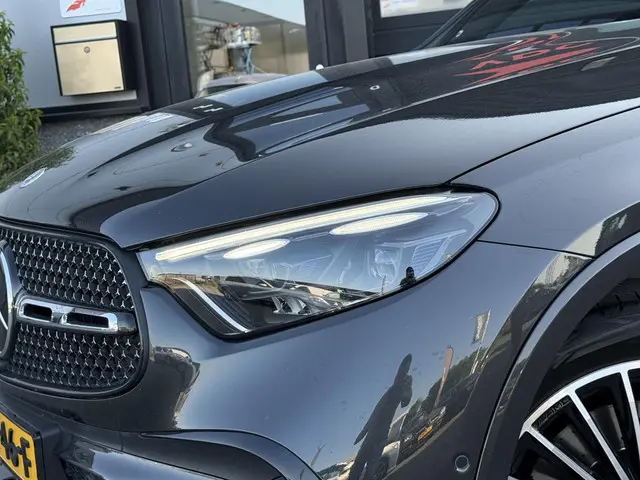Mercedes-Benz GLC 400e 4M AMG 2023 Hybride Benzine 29