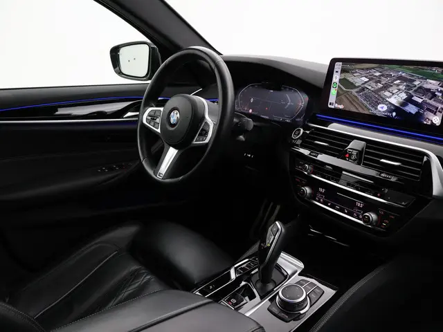 BMW 5 Serie 540i M-SPORT 2022 Benzine 4