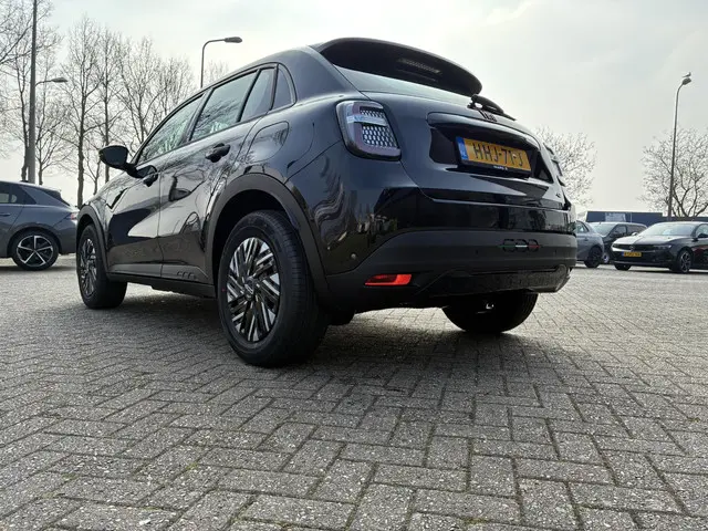 Fiat 600 600e RED 54 kWh 2025 Elektrisch 17