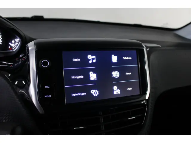 Peugeot 2008 1.2 PureTech Allure 110 PK. 2018 Benzine 20
