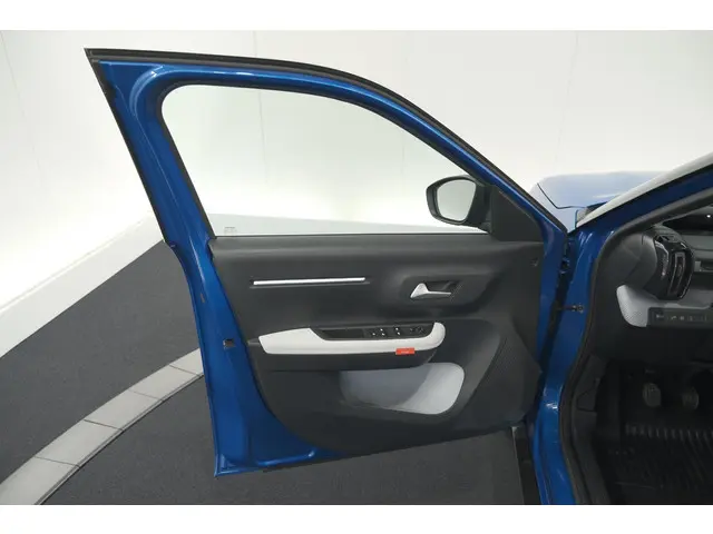 Citroën C3 1.2 Turbo 100pk Plus 2025 Benzine 52