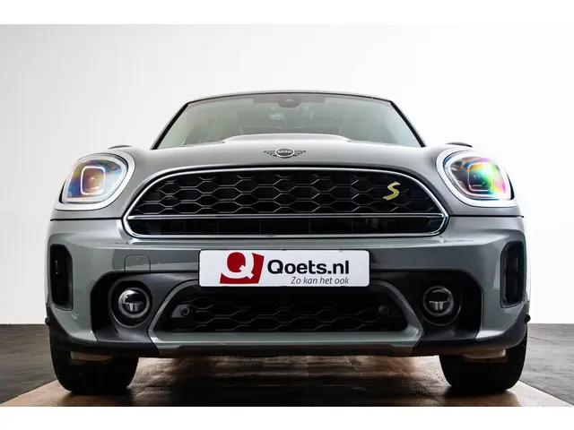 MINI Countryman Cooper S E ALL4 2022 Hybride Benzine 39