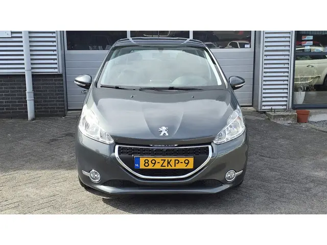Peugeot 208 1.2 VTi Blue Lease 2012 Benzine 5