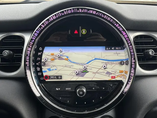 MINI Cooper Cabrio 2.0 John Works Chili 2017 Benzine 88