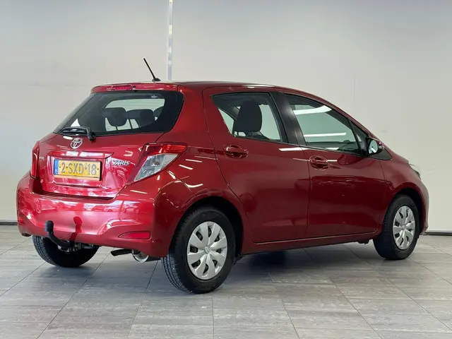 Toyota Yaris 2