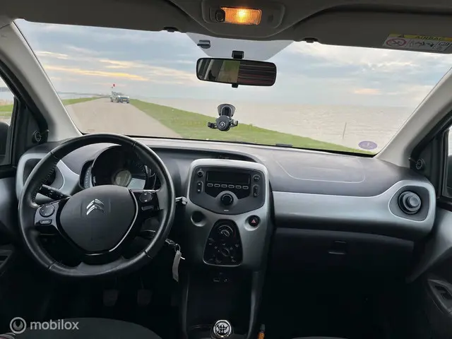 Citroën C1 1.0 e-VTi Feel (NAP/APK/AIRCO/5-deurs) 2017 Benzine 9