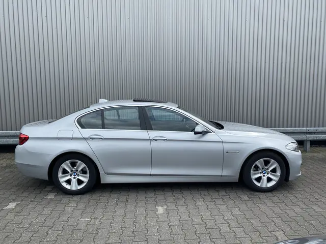 BMW 5 Serie 520i High Executive 2015 Benzine 10