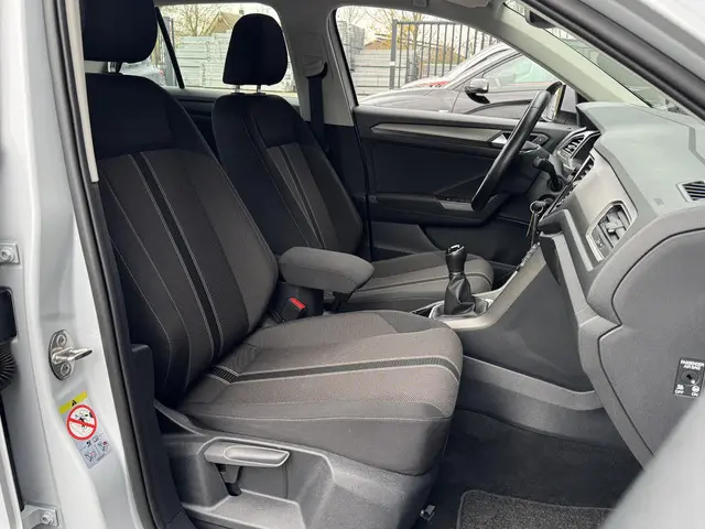 Volkswagen T-Roc 1.0 TSI STYLE 2020 Benzine 10