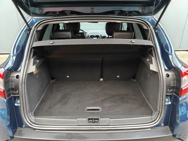 Renault Captur 0.9 TCe Bose 2018 Benzine 16