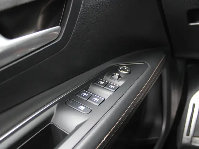 Peugeot 3008 1.6 HYbrid 225 GT 2021 Hybride Benzine 21