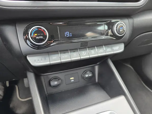 Hyundai Kona 1.6 GDI HEV Comfort 2021 Hybride Benzine 16