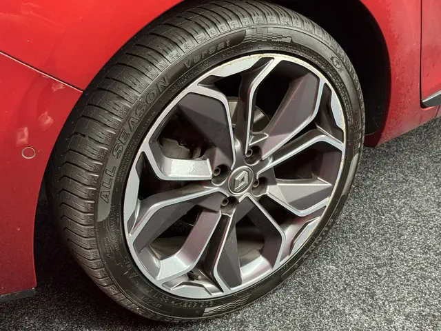 Renault Clio Estate 1.2 TCe Intens 2016 Benzine 25