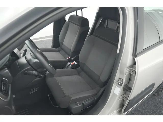 Citroën C3 PureTech 82 C-Series 2022 Benzine 24