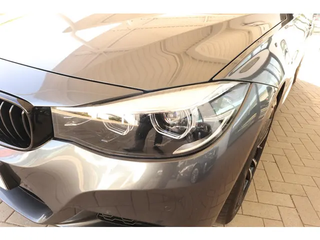 BMW 3 Serie Gran Turismo 320i 2020 Benzine 14