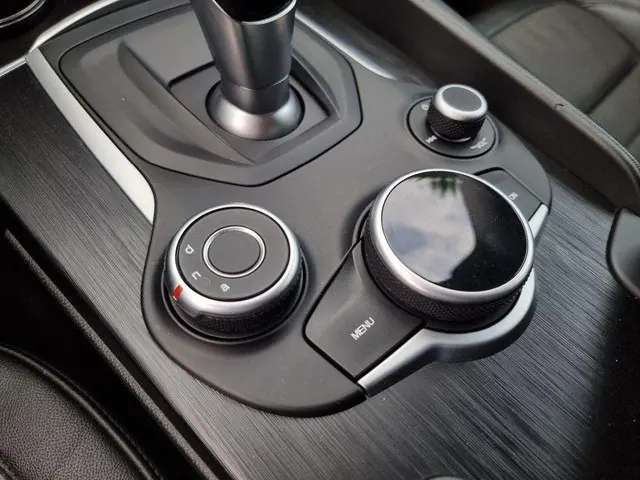 Alfa Romeo Giulia 2.0 Super / AUTOMAAT / 2017 Benzine 16