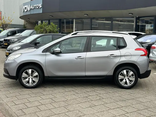 Peugeot 2008 1.2 VTi Allure 2013 Benzine 3