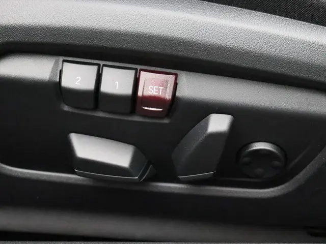 MINI Cooper Cabrio John Works 2025 Benzine 32