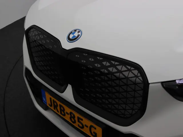 BMW iX1 eDrive20 2025 Elektrisch 6