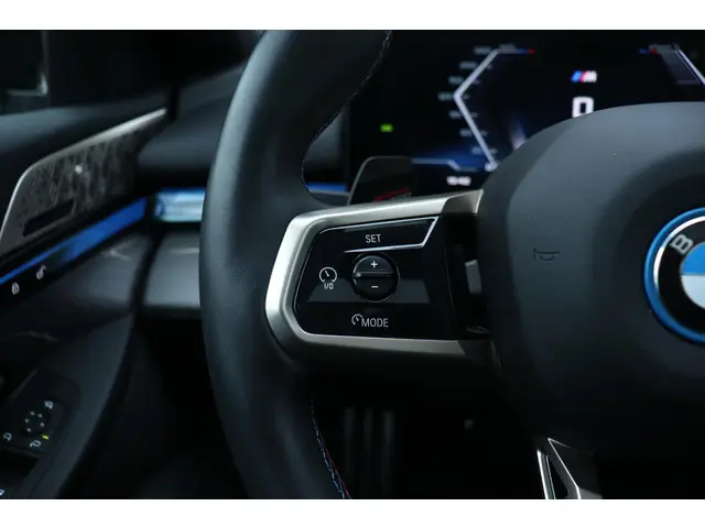 BMW i5 Touring M60 xDrive 2024 Elektrisch 24