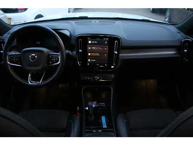 Volvo XC40 Recharge P8 AWD R-Design 2020 Elektrisch 12