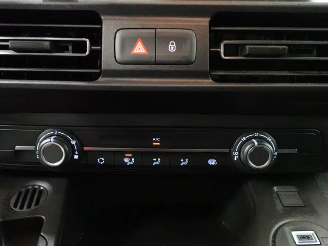 Opel Combo 1.5 BlueHDi 130 S&S L2 2024 Diesel 17