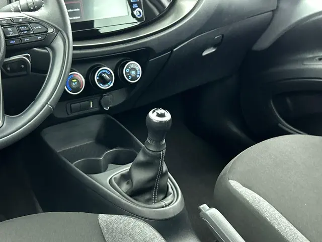 Toyota Aygo X 1.0 VVT-i MT Play 2023 Benzine 23