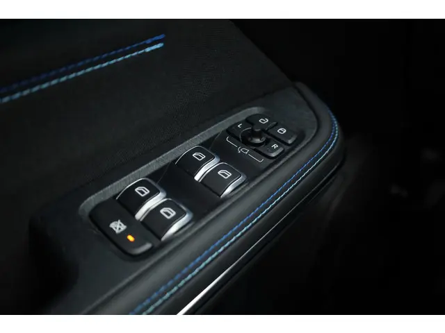 Lynk & Co 01 1.5 2023 Hybride Benzine 9