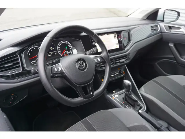 Volkswagen Polo 1.0 TSI Highline 2017 Benzine 10