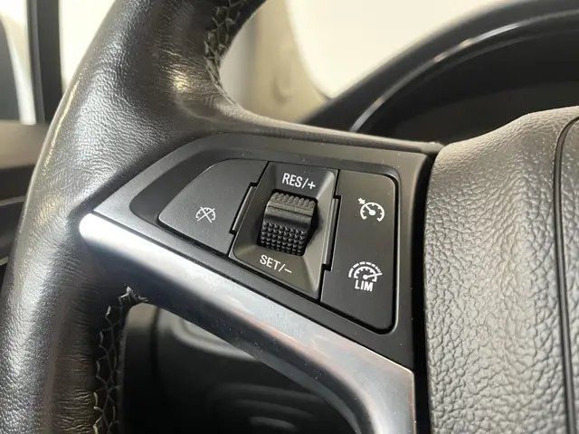 Opel Mokka X 1.4 Turbo 140 Innovation 2019 Benzine 35
