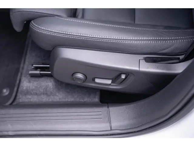 Volvo XC40 2.0 B4 Ultra Dark 2024 Benzine 31