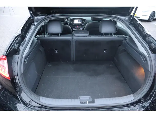 Hyundai IONIQ Premium EV 2018 Elektrisch 17