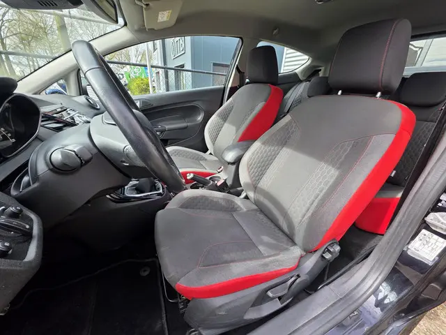 Ford Fiesta 1.0 EcoBoost ST Line 2014 Benzine 7