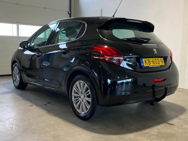 Peugeot 208 1.2 PureTech Allure 2016 Benzine 3