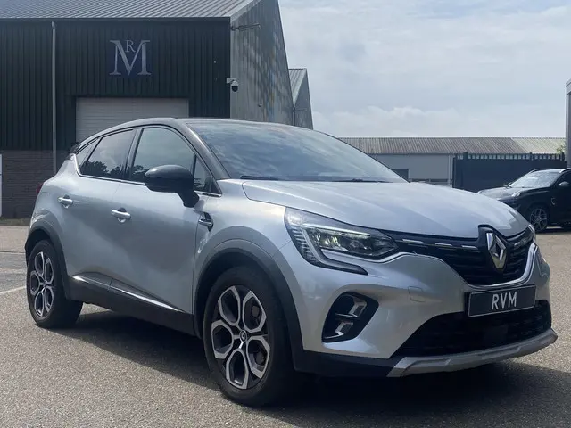 Renault Captur Techno 2023 Hybride Benzine 3