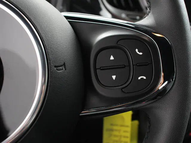 Fiat 500C 1.0 Cabrio Bella Vita 2023 Benzine 19