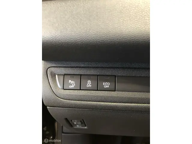 Peugeot 208 1.2 PureTech Active 2016 Benzine 20