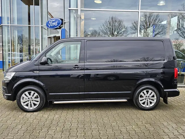 Volkswagen Transporter 2