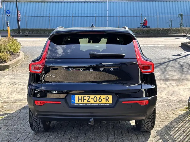 Volvo XC40 1.5 T2 Momentum Pro 2021 Benzine 3