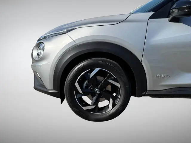 Nissan Juke 1.6 Hybrid N-Connecta 2024 Hybride Benzine 8