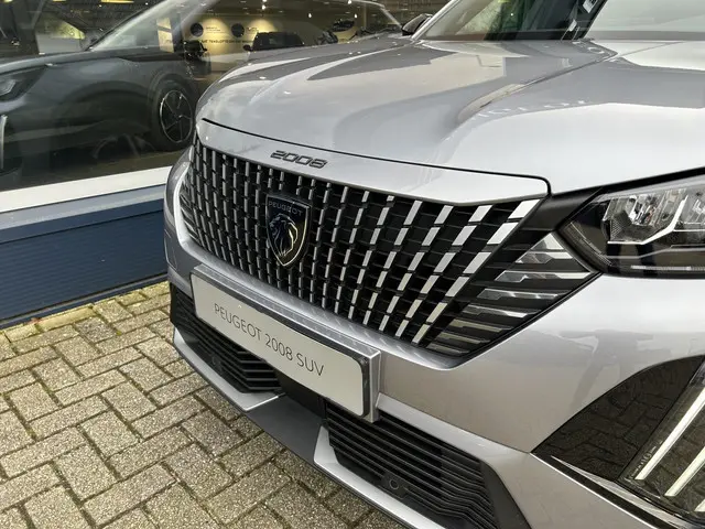 Peugeot 2008 1.2 Turbo 100 PK Allure 2025 Benzine 38