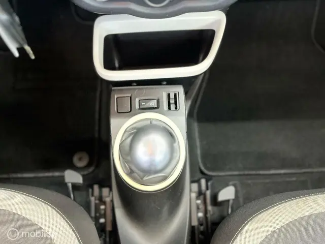 Renault Twingo 1.0 SCe Collection 2016 Benzine 34