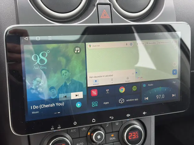 Nissan QASHQAI 1.6 Connect Edition 2013 Benzine 15